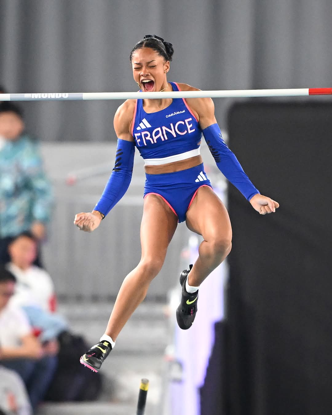 Exploit historique pour Marie-Julie Bonnin : première française championne du monde de saut à la perche est d'origine camerounaise