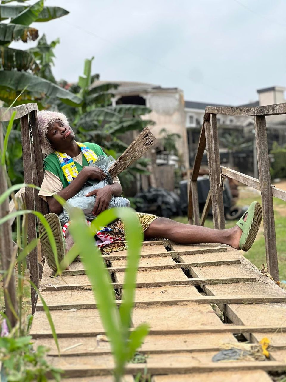 MANIOC COMÉDIE 237 L’ÉTOILE MONTANTE DE L’HUMOUR CAMEROUNAIS