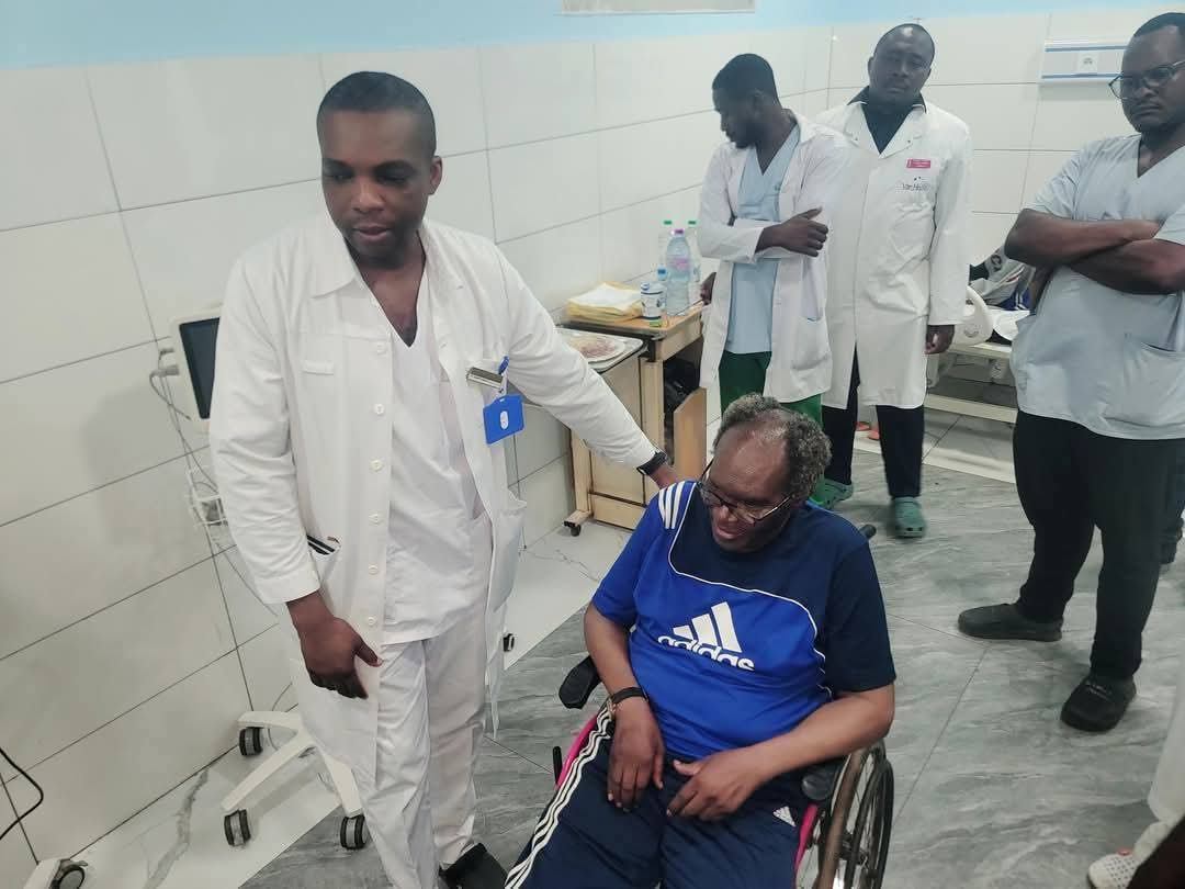 Le directeur de l’Hôpital général de Yaoundé vole au secours de  Jean Paul AKONO