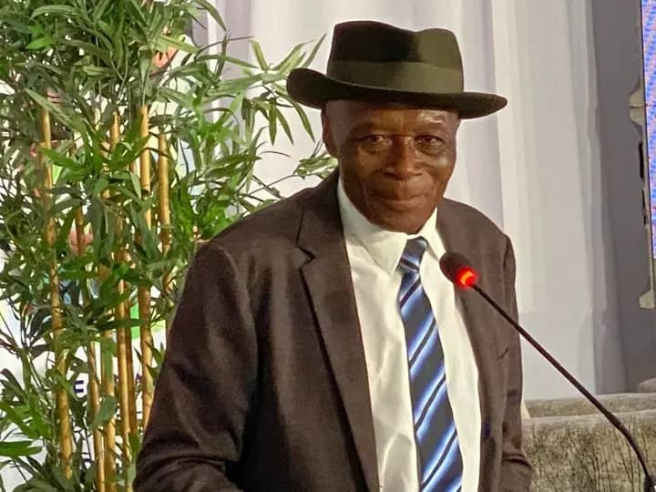 Dédicace du livre « L’antenne de nos 30 ans » : une célébration passionnée du journalisme camerounais au Musée national de Yaoundé