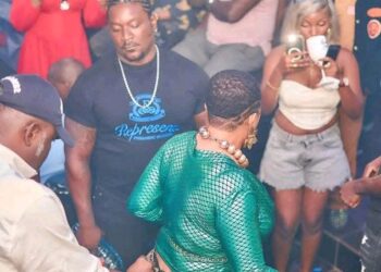 Tenues de scène au Cameroun : entre exigences du métier et regards du public