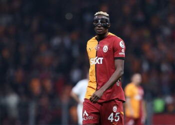 Victor OSIMHEN : pourquoi son transfert est bloqué en Europe depuis l’été 2024