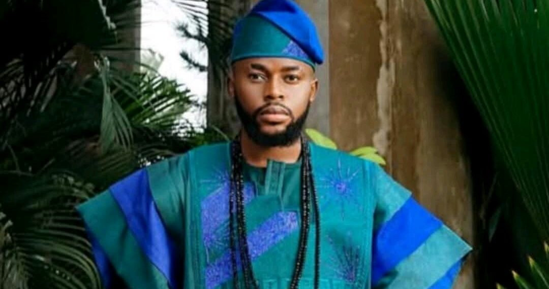 Des chiffres aux fils : le parcours de Dongio Casil alias Djec Fashion