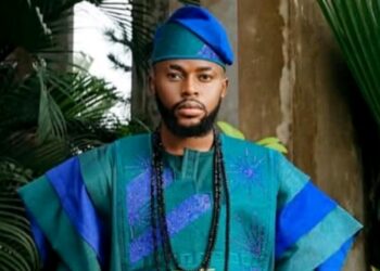 Des chiffres aux fils : le parcours de Dongio Casil alias Djec Fashion