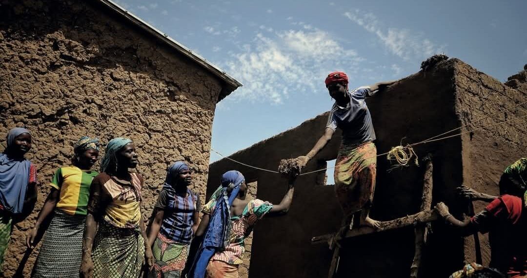 Photographie : Désiré DANGA ESSIGUE grand vainqueur du concours de photographie 2025 - Agir pour le monde de demain