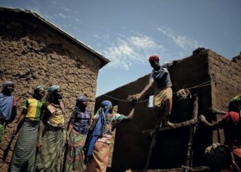 Photographie : Désiré DANGA ESSIGUE grand vainqueur du concours de photographie 2025 - Agir pour le monde de demain