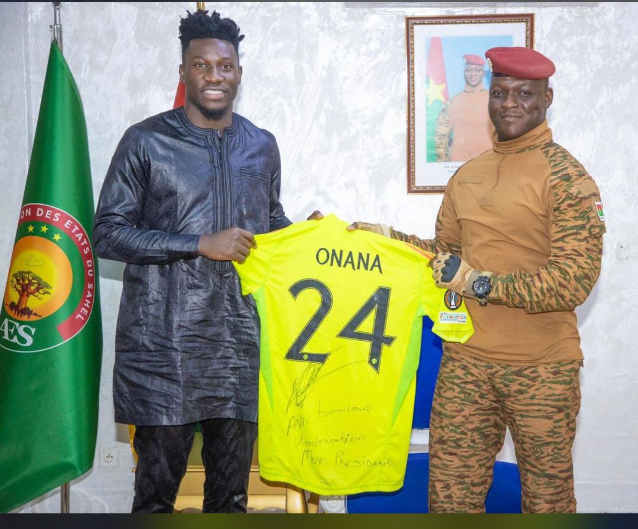 Burkina Faso : André Onana reçu à la présidence