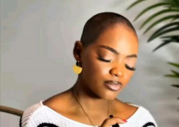 Moins de deux mois après le drame, Lydol fait une nouvelle apparition qui ranime la toile