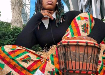 GRAMMYs 2025 : Vernyuy Tina représentera la culture camerounaise