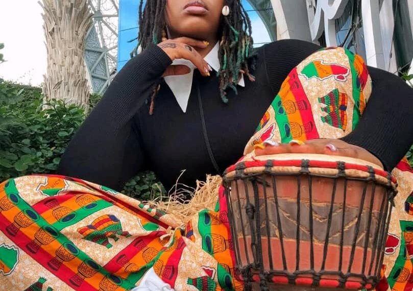 GRAMMYs 2025 : Vernyuy Tina représentera la culture camerounaise