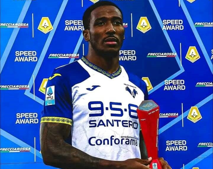 LIONS INDOMPTABLES : les prétendants se bousculent pour Tchatchoua