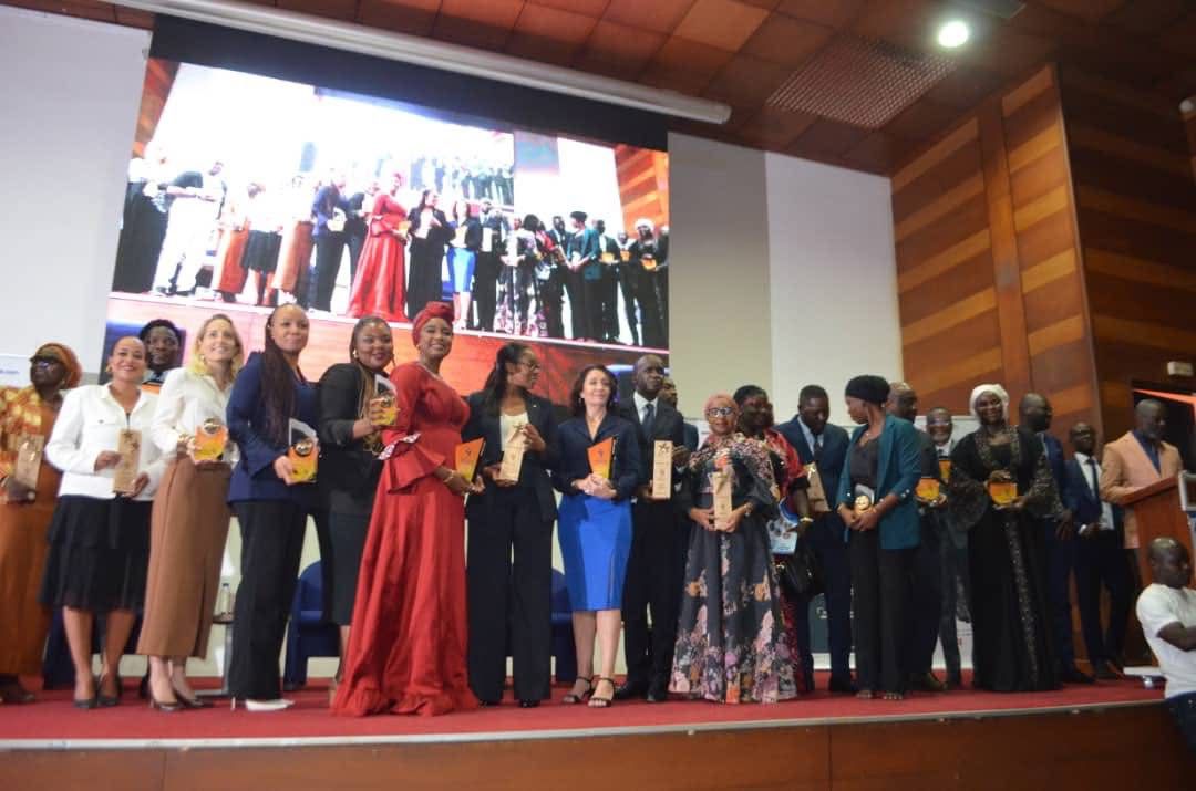Récompense : Diane Audrey Ngako reçoit un prix aux ASCOM Awards 2025