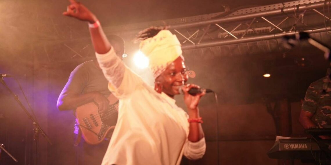 Lady B : du Coca-Cola Dream à The Voice France