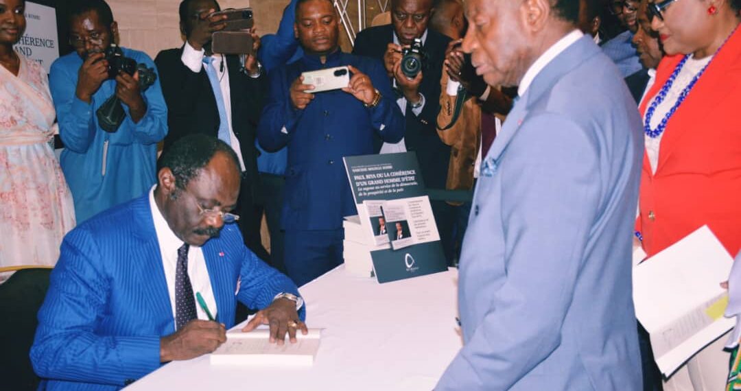 Littérature : du beau monde pour la dédicace du nouvel ouvrage du Pr. Narcisse Mouelle Kombi