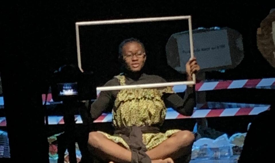 Théâtre : « Et nous les chiens de la rue » d’Ange Laure Tchuenkam était en représentation le week-end dernier à l’Institut Goethe