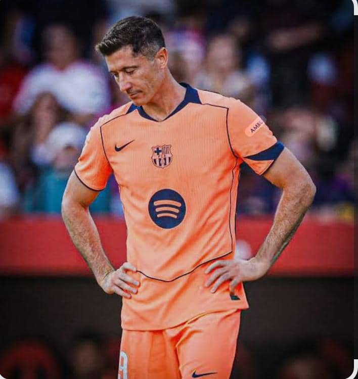Karl Etta Eyong : futur remplaçant de Lewandowski au Barça ?