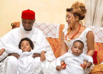 Millions, gloire et violences : le conte de fées brisé de Regina Daniels