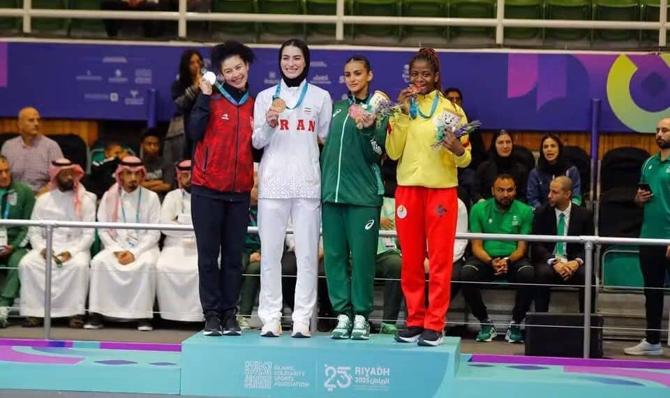 Jeux islamiques 2025 : la karatéka Nelly Dzeu Youmbi offre le bronze au Cameroun