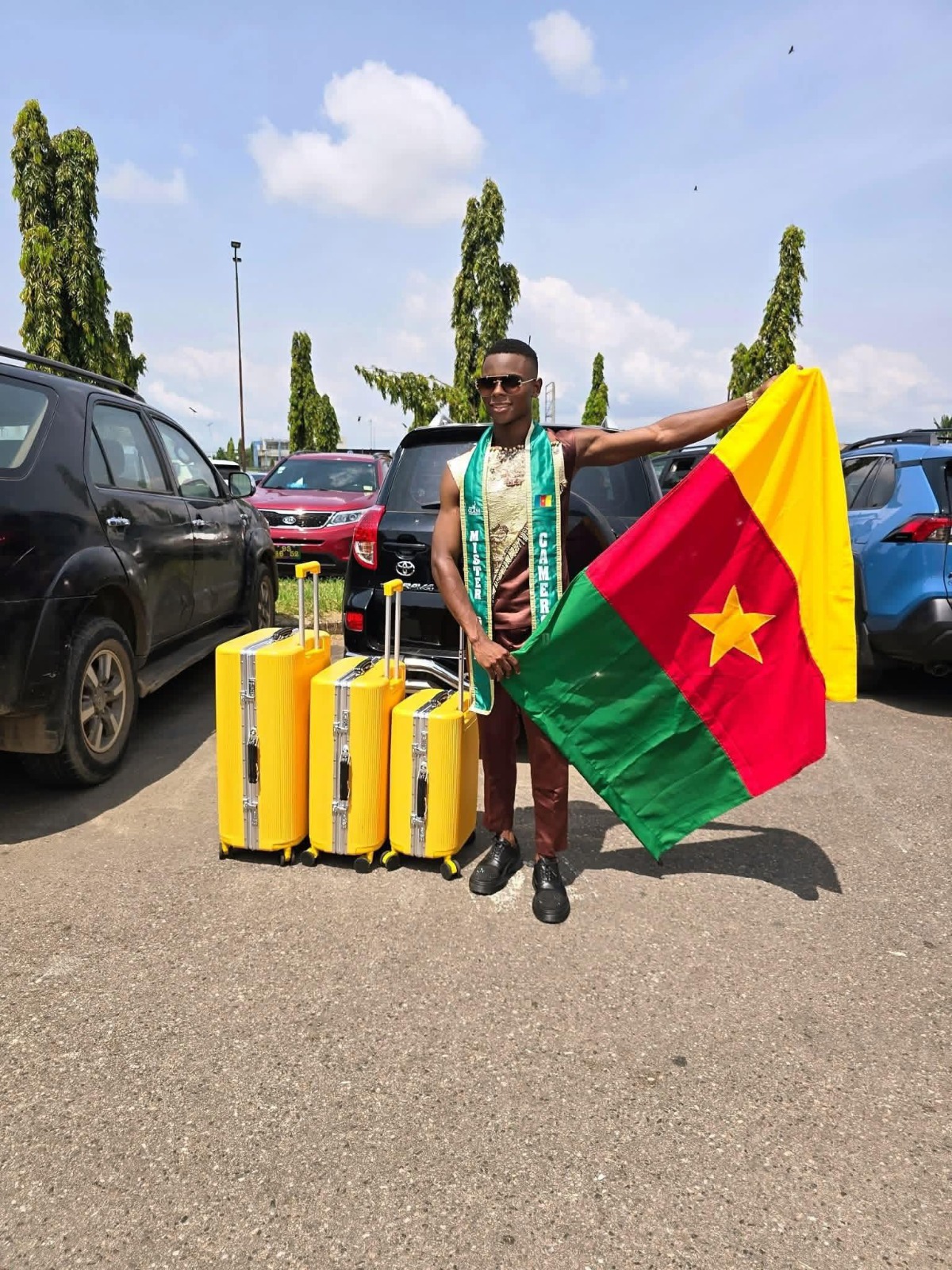 Mister Glam International : le candidat du Cameroun divise toile