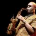 Manu Dibango : la famille met en garde contre les collectes frauduleuses autour de sa sépulture