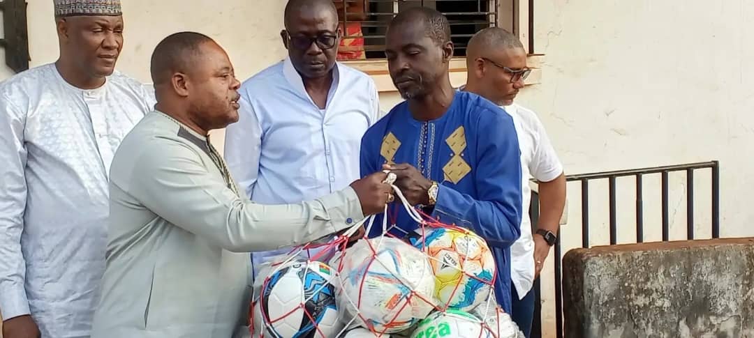 Fecafoot : le nouvel exécutif entre immédiatement en jeu avec un don stratégique au football amateur