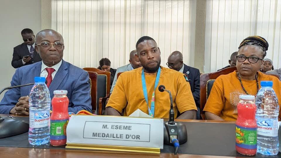 Emmanuel Eseme, le roi des pistes célèbre ses sacres au MINSEP