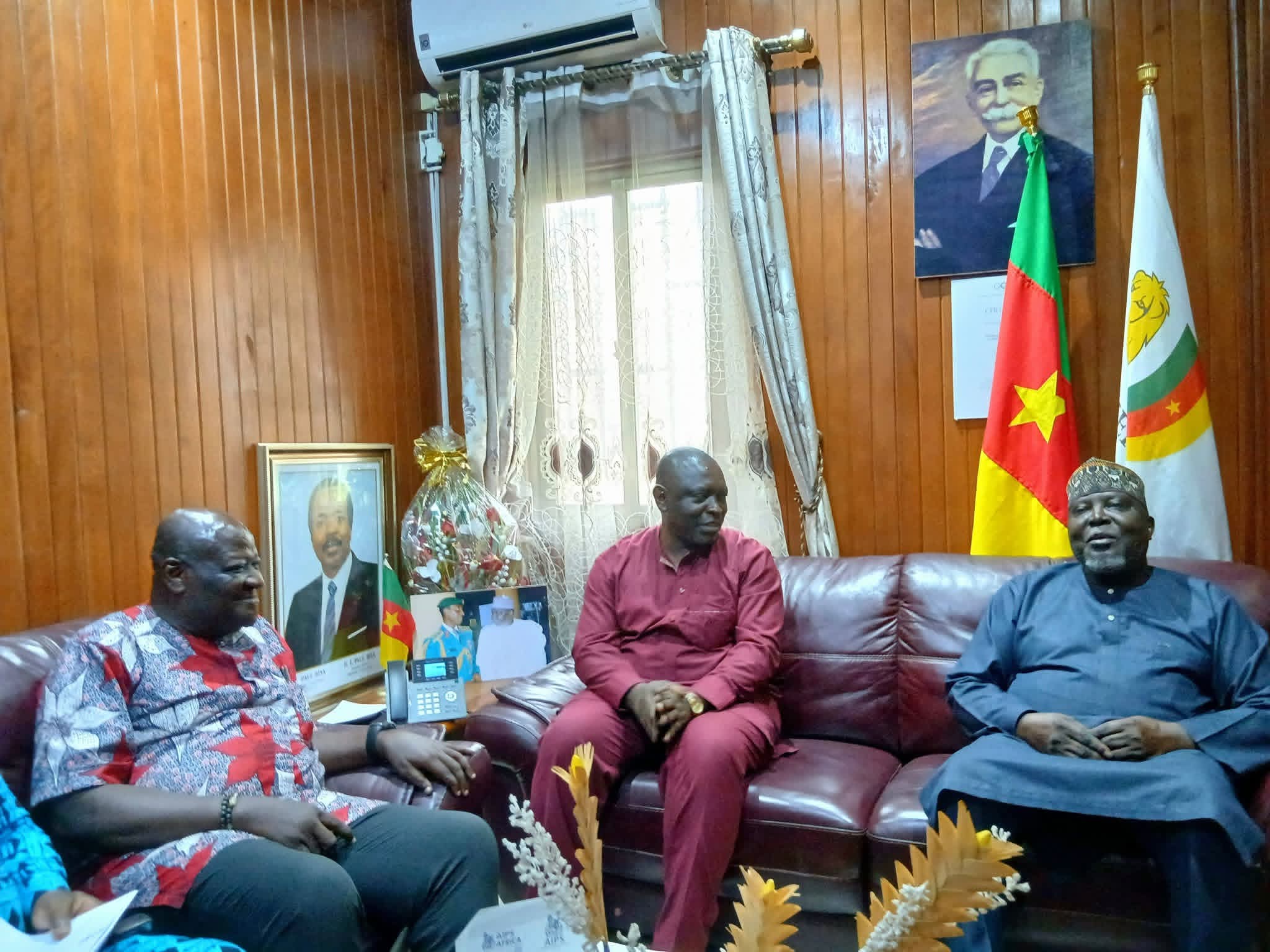 Mémoire, rigueur et transmission : Nana Paul Sabin et Yves Léopold Kom mis à l’honneur par le CNOSC