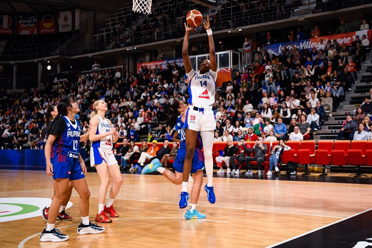 Basket : la Franco-Camerounaise Dominique Malonga réussit un dunk historique avec la France