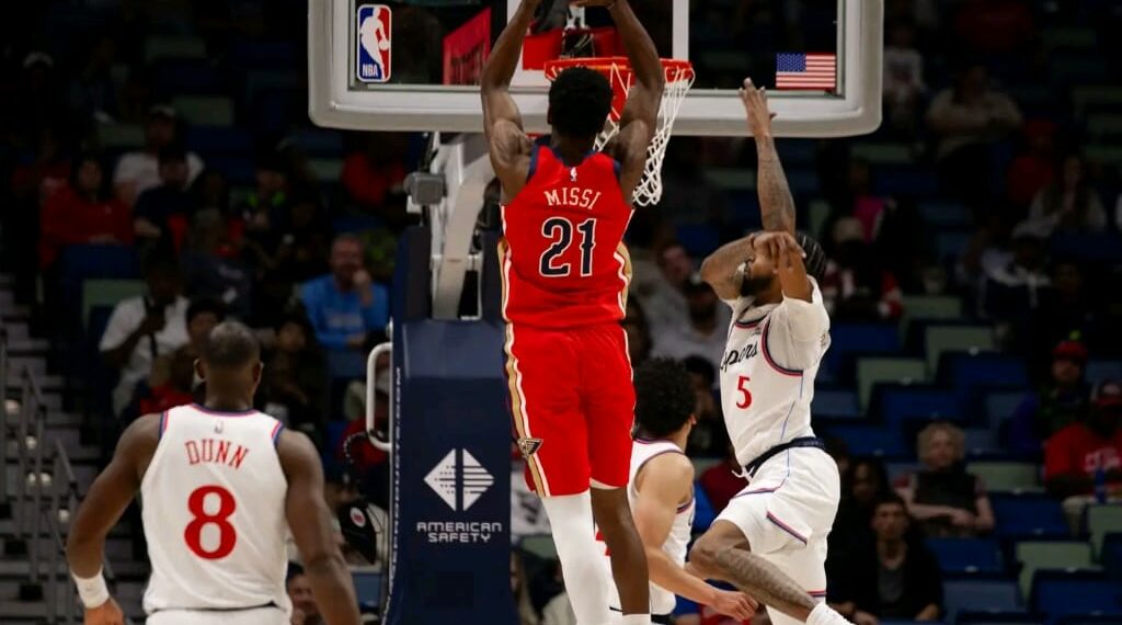 Les Pelicans en feu, Missi en chef d’orchestre intérieur