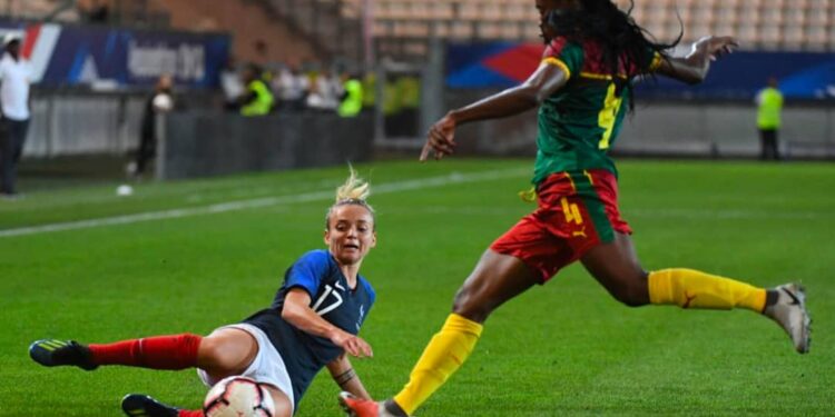 Falonne Meffometou : Lionne Indomptable entre terrain et maternité