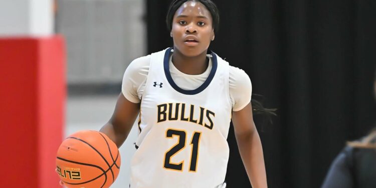 Basketball : Ivanna Wilson Manyacka, la prodige camerounaise qui fait sensation aux USA