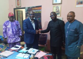 Cyclisme camerounais : la SNH et la FECACYCLISME resserrent leurs liens autour d’une vision ambitieuse