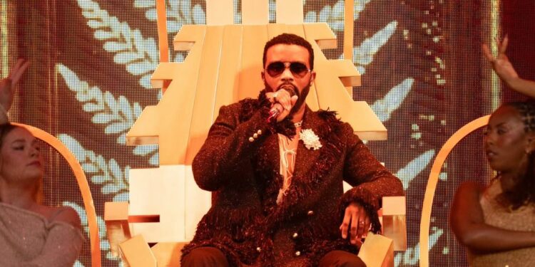 Fally Ipupa : un doublé historique au Stade de France
