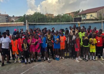 Formation et détection : les futurs champions du volleyball en vitrine à Yaoundé