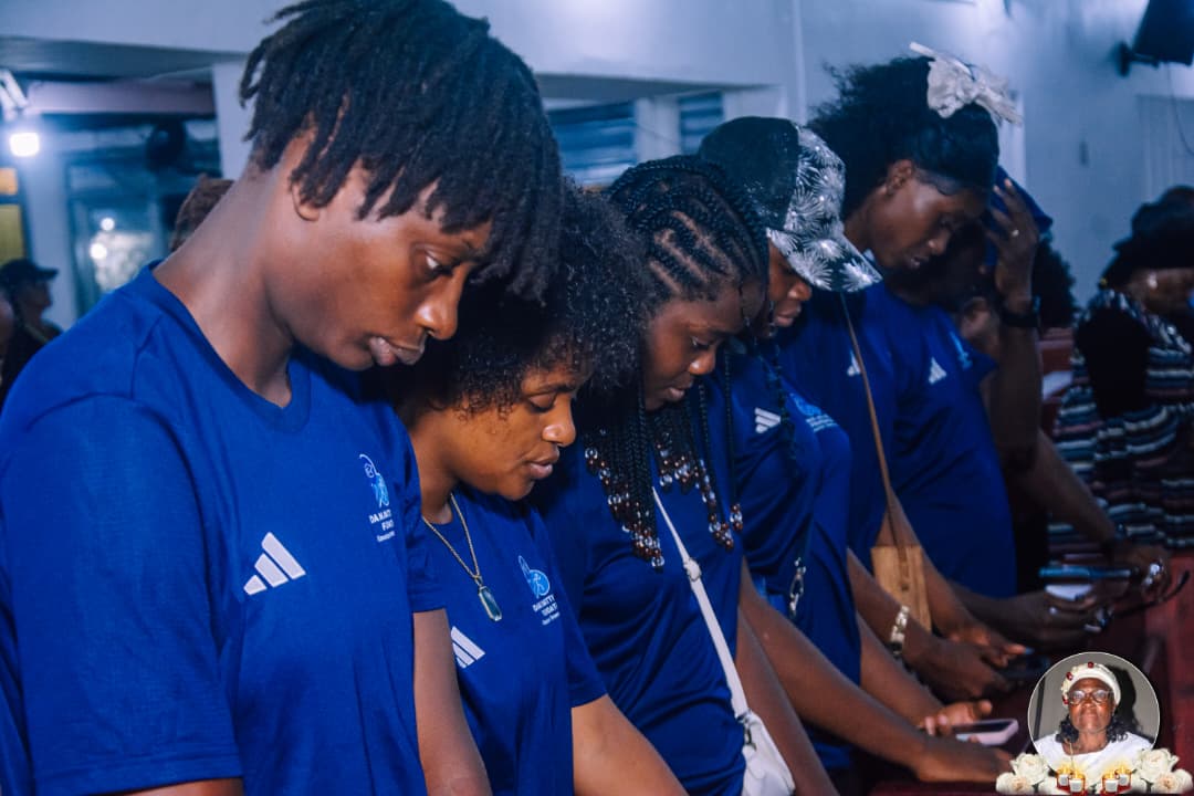Battiston uni autour de Coach Nadine Se