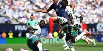 Mbappé assomme le Sénégal et propulse la France en tête du groupe I