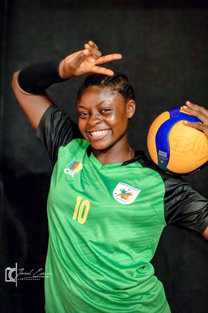 Tina Marie Mbouombouo : la reine de la défense qui conquiert le volley-ball camerounais