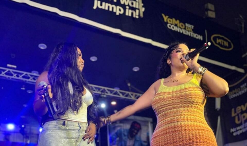 Musique : Blanche Bailly et la star gabonaise Emma'a dévoilent le remix de «Célibataire» en exclusivité 