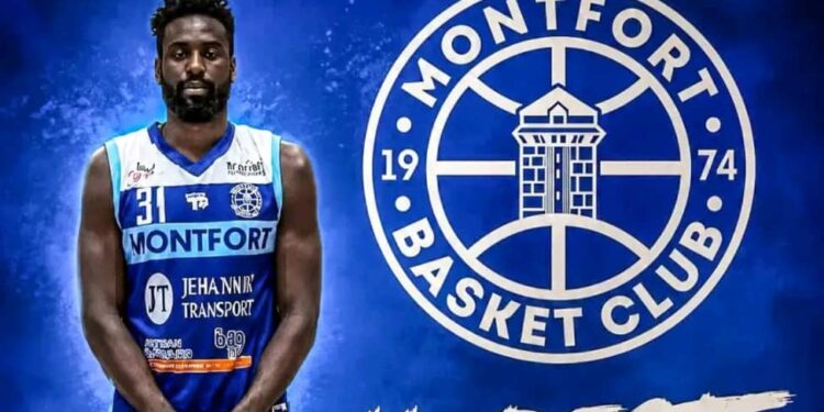 Arnold Kome continue d'écrire son histoire à Montfort Basketball En France 