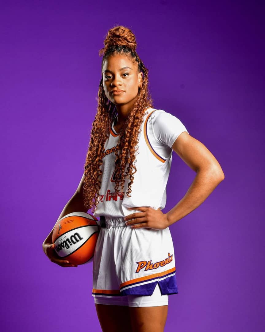 Transfert majeur en WNBA : Monique Akoa Makani s'engage avec les Los Angeles Sparks