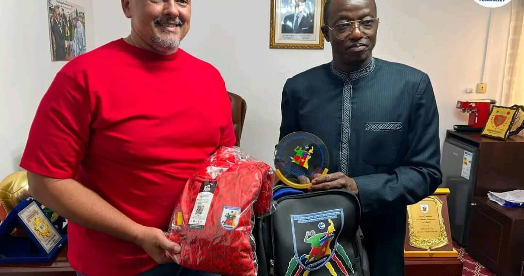 Beach-volley : la FECAVOLLEY rend un vibrant hommage à Jaime Beltrán après une mission déterminante au Cameroun