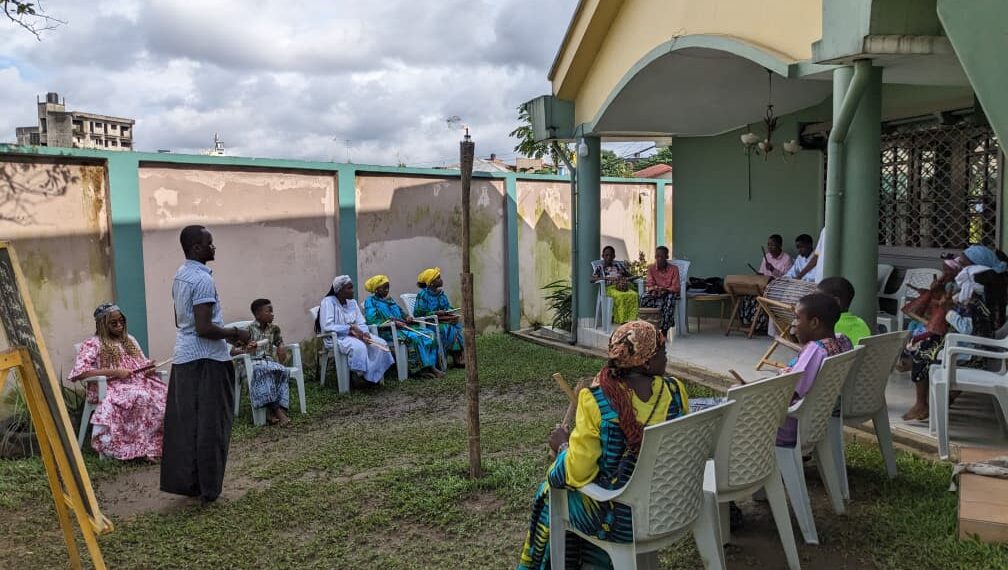 Matanga Ma boso : au Centre Katé, la jeunesse sawa renoue avec ses racines