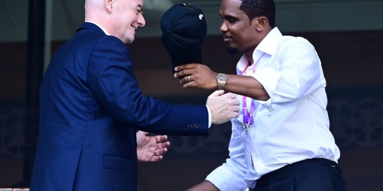 Elections FIFA : Eto'o peut-il sauver Infantino ?
