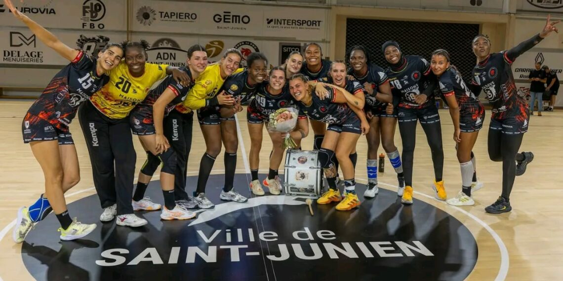 D2 féminine de Handball Française : 17 buts en deux matchs Laeticia Atéba déjà en feu avec Saint-Junien