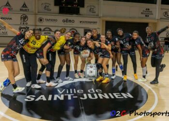 D2 féminine de Handball Française : 17 buts en deux matchs Laeticia Atéba déjà en feu avec Saint-Junien