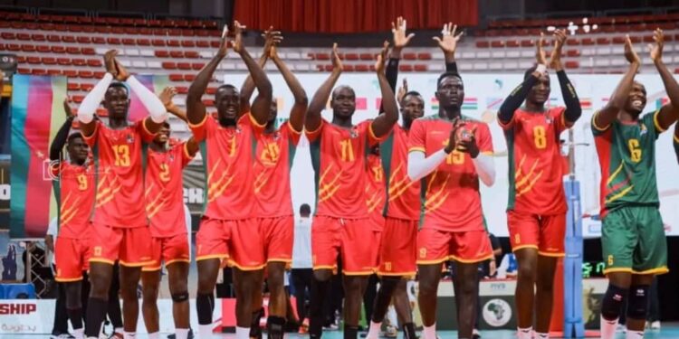 Finale Chan Volleyball Messieurs : El Menzah résiste aux Lions Indomptables , la Tunisie règne sur l’Afrique