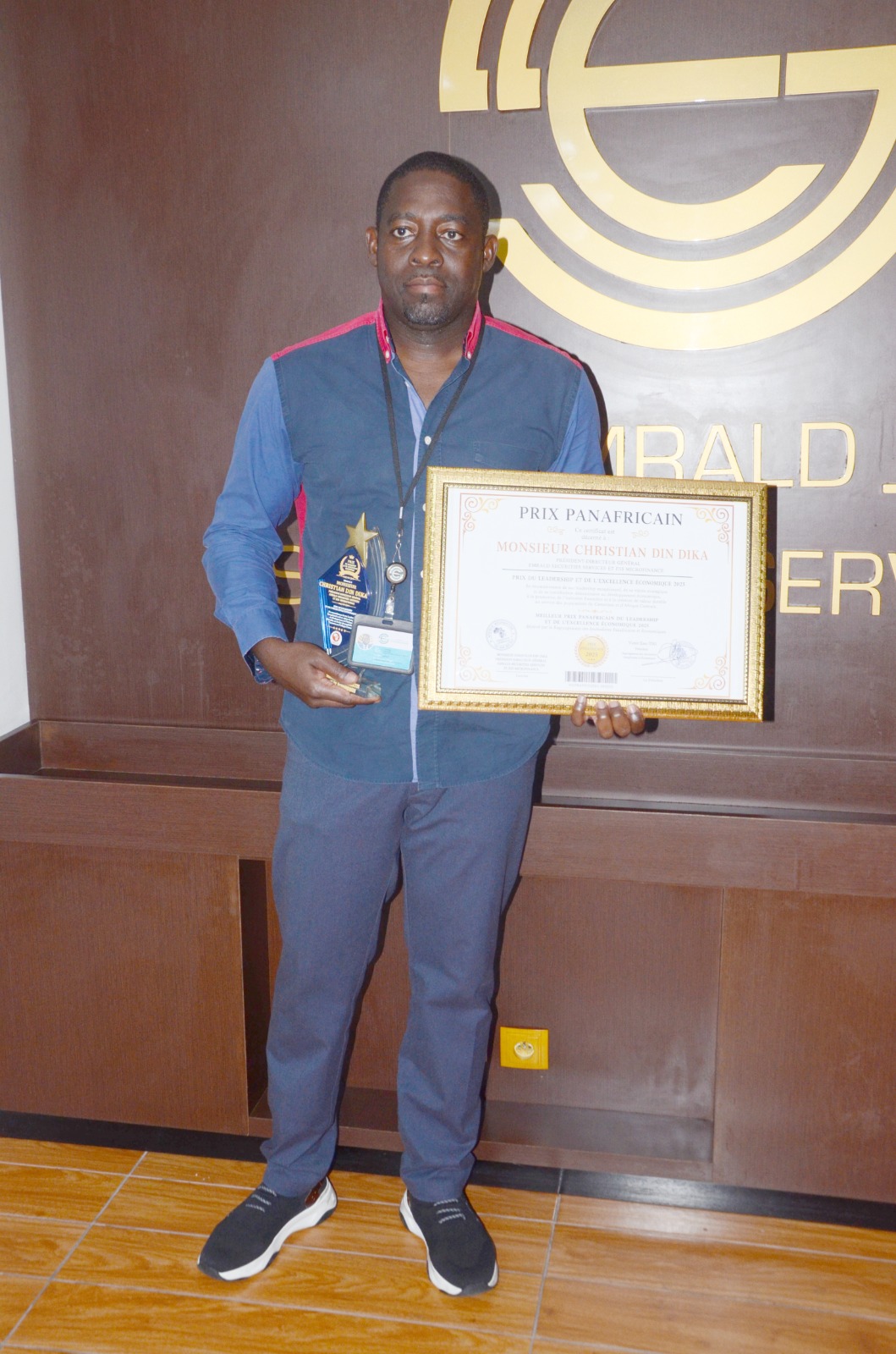 Cameroun : Christian Din Dika reçoit le Prix du leadership et de l’excellence économique 2025