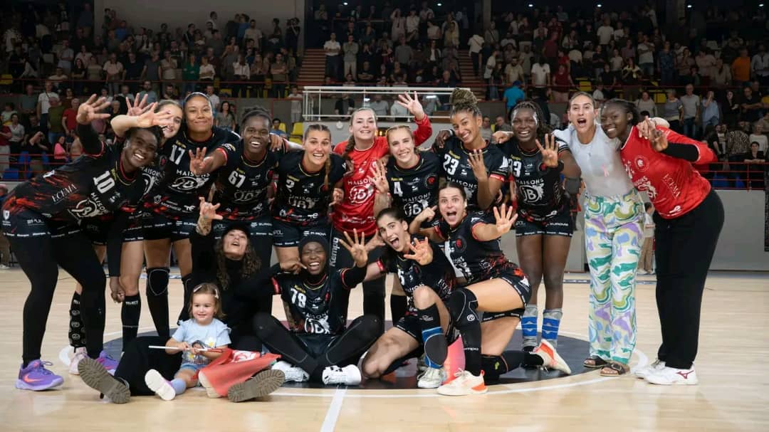 D2 féminine Française de Handball : Leaticia Pétronie Ateba, 12 buts pour une 4eme victoire des Panthères de Feu