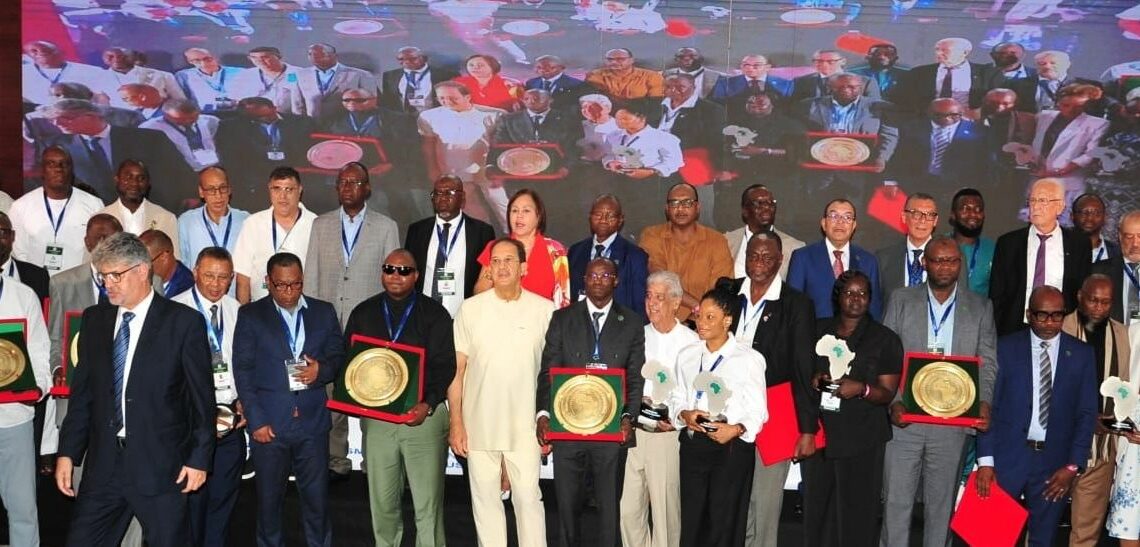 Volleyball : le cameroun au cœur des 18 fédérations honorées par la cavb à sal